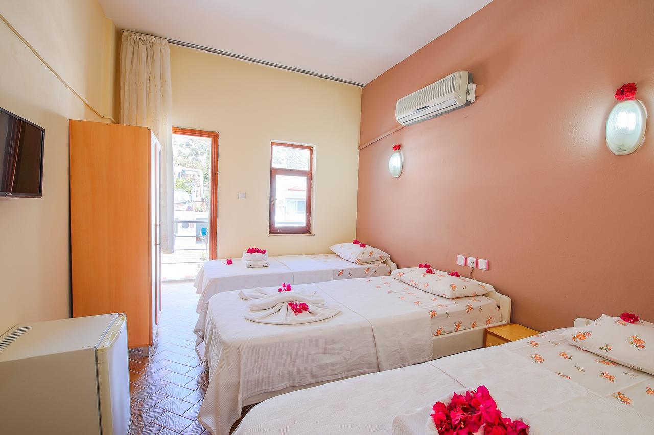 Saray Pansiyon Kaş Exteriör bild
